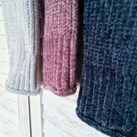 89th & Madison | Scalloped Hem Chenille Sweater - Picture 6 of 6